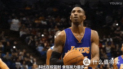 篮球教练如何为不同年龄段的球员制定战术训练方案?_0